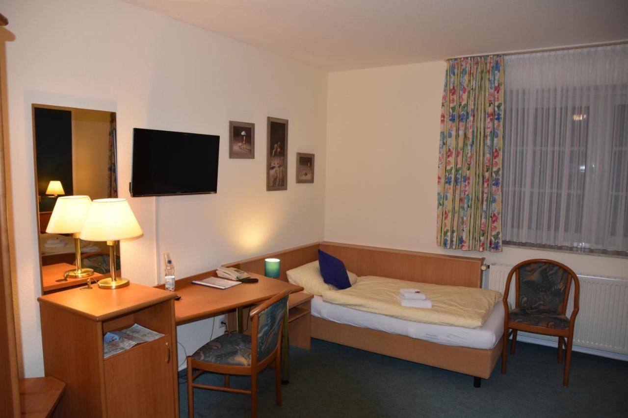 Hotel Zum Gesundbrunnen Bad Zwischenahn Kültér fotó